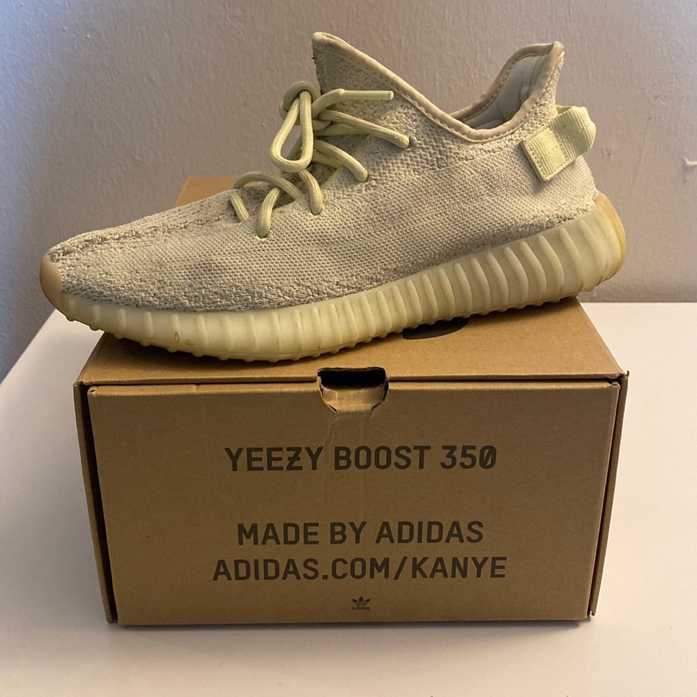 Yezzy Boost 350 size 8.5 Butter